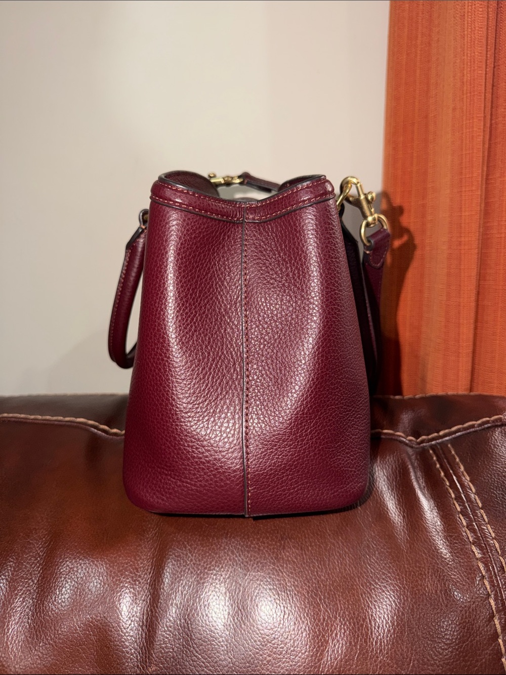 ‼️Coach Legacy Carryall 28 Merlot Leather Satchel Crossbody Bag - Picture 5 of 12